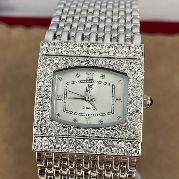 Vintage Stunning Victoria Wick Beverly Hills Crystal Watch - Picture 1 of 8